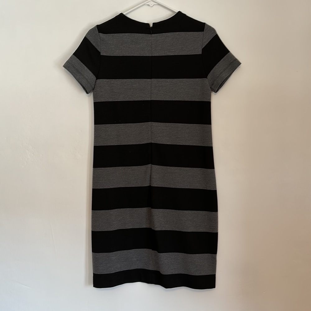 Loft Dress - Picture 3 of 4